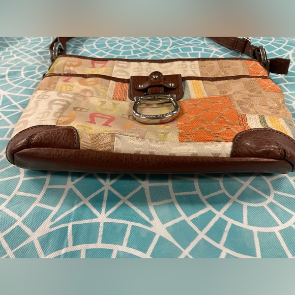 💛TODAY***$21***Vintage Etienne Aigner canvas shoulder bag /brown leather accent - Picture 3 of 9